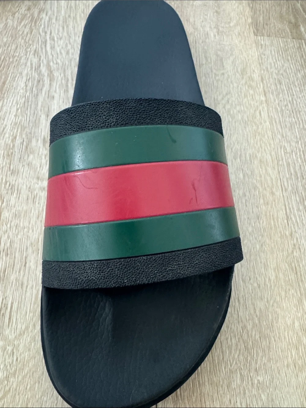 Gucci Men’s Black Slides with Green and Red Web Stripe